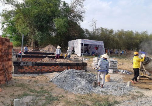 Nhiều doanh nghiệp đã bắt đầu hoạt động trở lại sau thời gian ngủ đông vì Covid-19. Ảnh minh họa