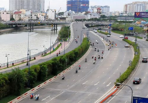 Đường Võ Văn Kiệt là trục đại lộ Đông - Tây của TP.HCM
