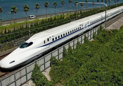 Dự án đường sắt tốc độ cao Bắc-Nam có tổng mức đầu tư dự kiến hơn 57 tỉ đô la Mỹ là dự án mà Chính phủ vẫn "nợ" Quốc hội việc cho ý kiến Ảnh: Báo Giao Thông