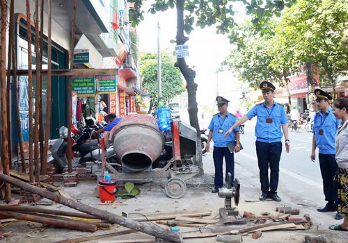 Hà Nội vừa đề xuất tăng mức phạt đối với hành vi vi phạm trật tự xây dựng. Ảnh minh họa