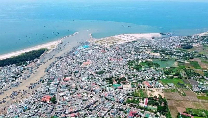 La Gi có vị trí trung tâm của cung đường biển đẹp nhất, lớn nhất Việt Nam