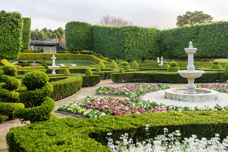 Sân vườn Pháp – thu hút bởi sự lịch lãm và trang trọng