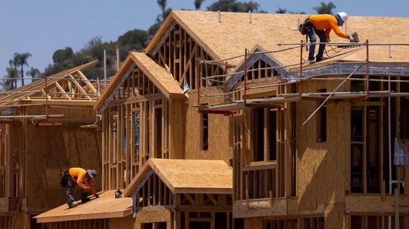 Một khu nhà ở đang xây tại Mỹ - Ảnh: REUTERS