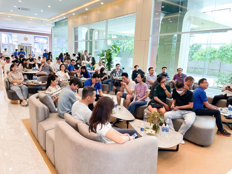 Giao dịch nhà đất TP.HCM đang tăng mạnh trong 4 tháng đầu năm nay. Ảnh: Batdongsan.com.vn