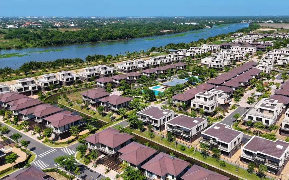Sự xuất hiện của các dự án đại đô thị quy hoạch bài bản và đa dạng loại sản phẩm là điểm nhấn của thị trường Long An trong những năm gần đây.