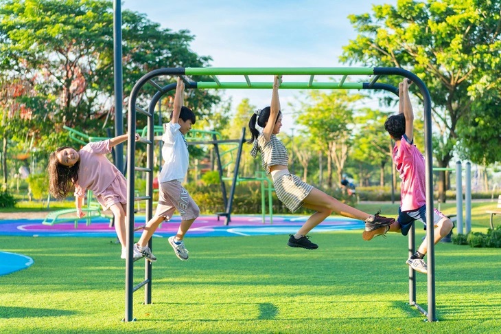 Trẻ em vui chơi tại công viên Central Park, Waterpoint