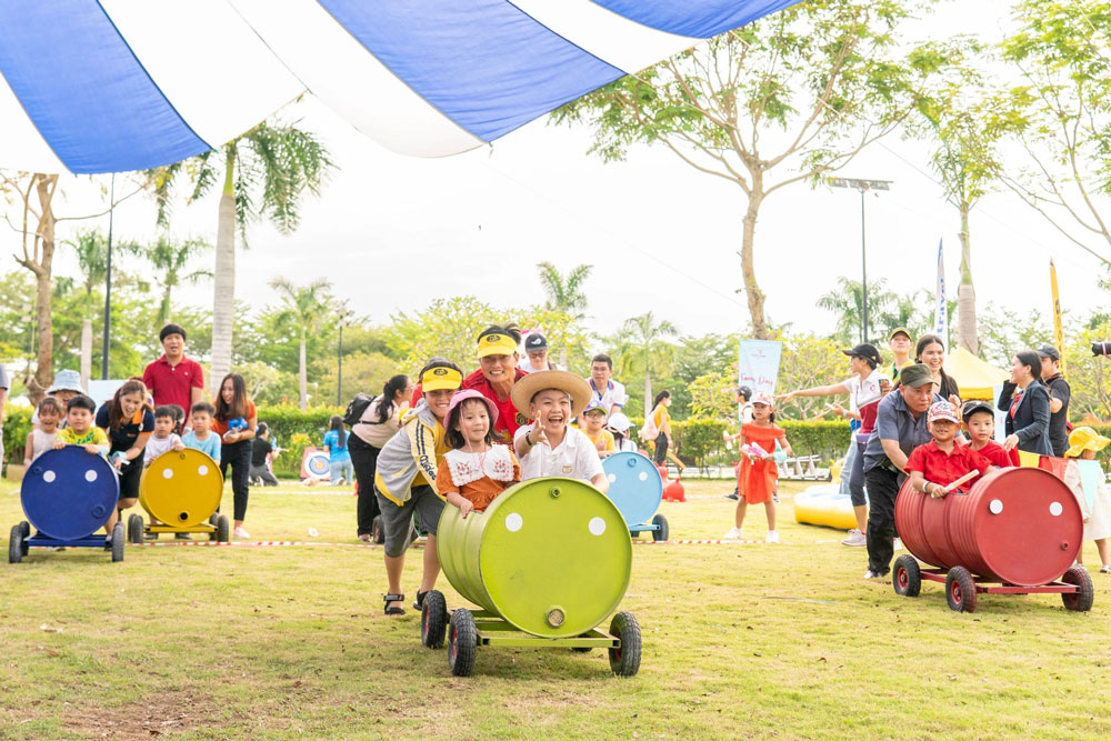 Muôn sắc màu trải nghiệm tại thành phố bên sông Waterpoint 07